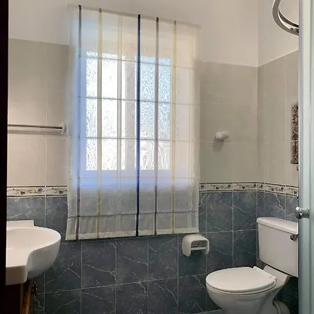 Holiday home Hofra *